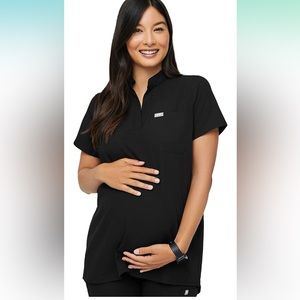 FIGS Kitale Maternity 2.0 black scrub top
